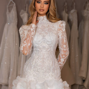 "DARA" High-Neck Lace Bridal Mini – Victorian Illusion Bodice with Extravagant 3D Floral Hem